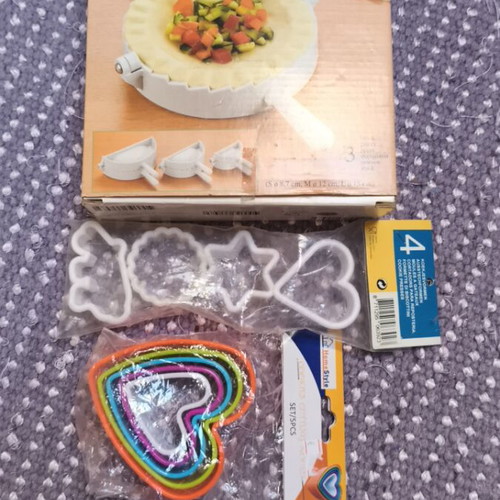 Pasta and cookie molds set new, assorted shapes