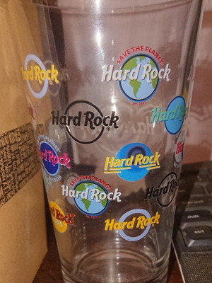 HARD ROCK CAFE ATHENS 50th Anniversary PINT BEER GLASS - ΜΕΓΑΛΟ ΚΑΙ ΒΑΡΥ ΠΟΤΗΡΙ ΜΠΥΡΑΣ