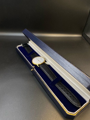 Edox Quartz wristwatch, Swiss made, gold plated, white dial