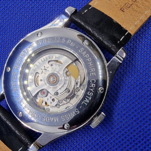 Hamilton Spirit of Liberty Automatic watch like new with two leather straps