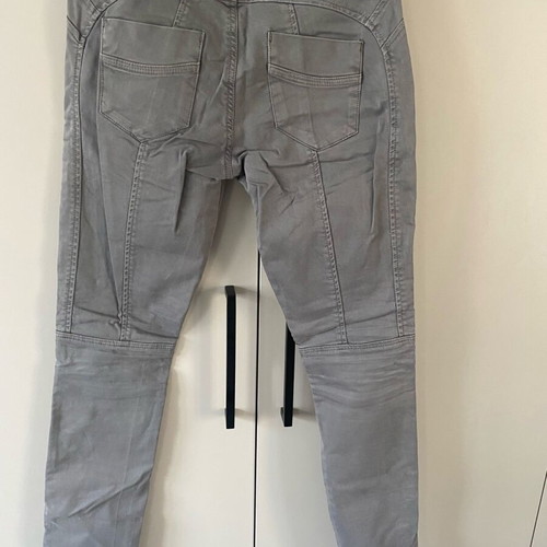 Berska gray fitted women's pants used, size S