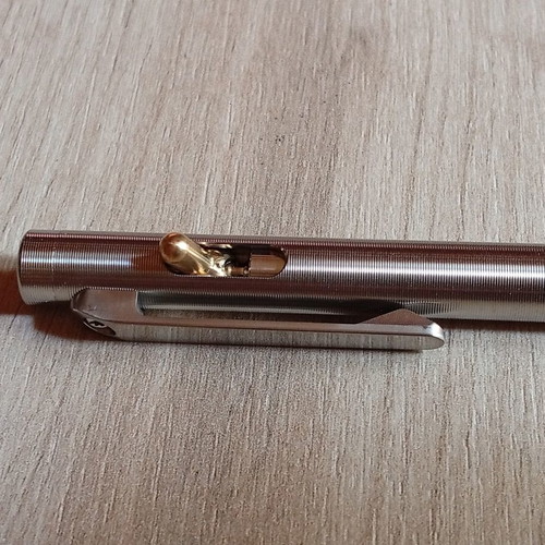 Titanium pen with lever, like new, Schneider Gelion g2 refill 0.5mm