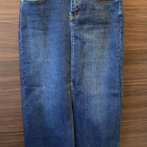 Denim skirt with slit like new, size S, blue