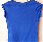  Καλοκαιρινή μπλούζα για κορίτσι 9-11 ετών σε χρώμα μπλε σε άριστη κατάσταση.