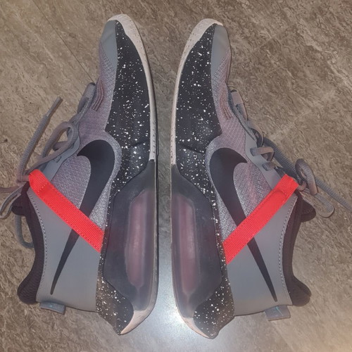 Nike Zoom Crossover Athletic Shoes size 40 like new, gray