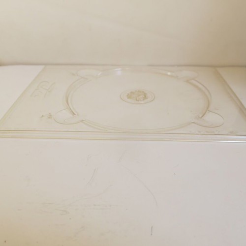 Plastic DVD support case transparent