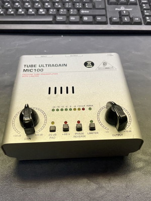 Behringer MIC100 TUBE ULTRAGAIN λαμπάτος προενισχυτής μικροφώνου
