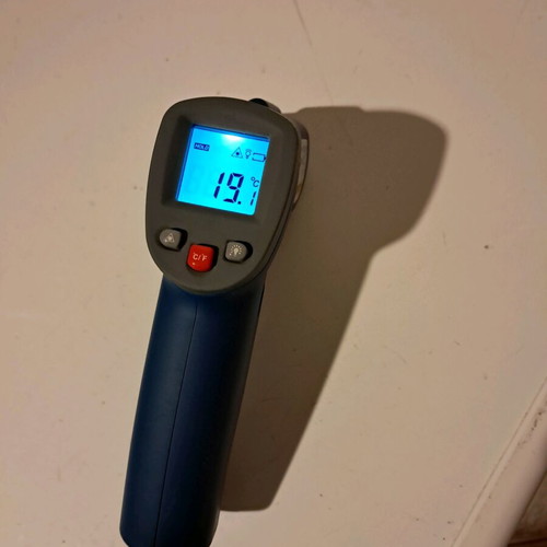 Hendi laser thermometer like new professional use