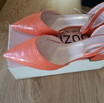 Bozikis coral croco pointed toe shoes size 38 new