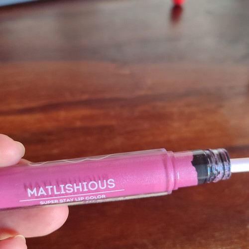 Seventeen Matlishious lip gloss shade 46, cool pink with glitter, like new