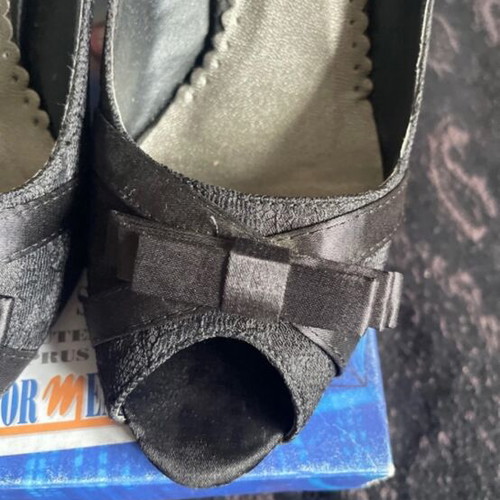 Black Pumps Size 38 Like New