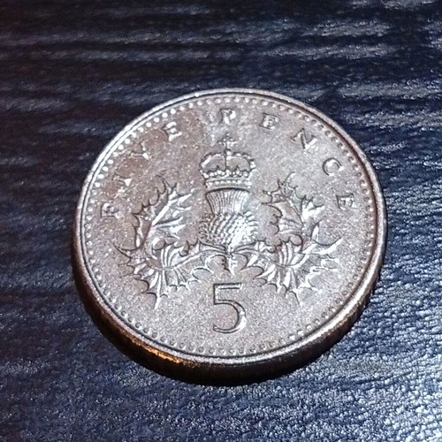United Kingdom 5 Pence Coin like new, 2007