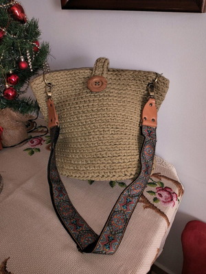 Handmade bag used, shoulder type