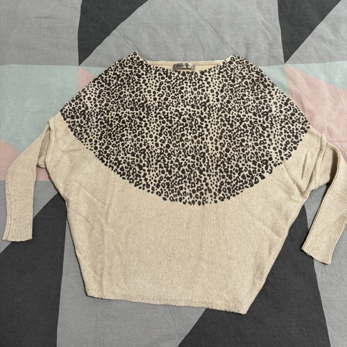 Caitlyn women's sweater used, beige with leopard print