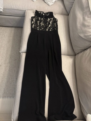 Segreto women's jumpsuit like new, black with lace