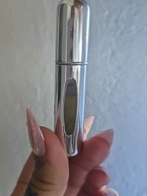 Rasasi Hawas Reina Daniel Renee 2026 perfume sample 4ml like new