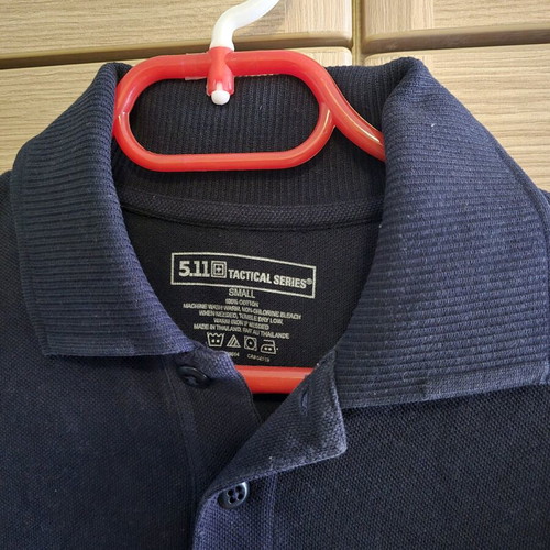 5.11 Tactical Series polo shirt like new, size Small, Navy Blue