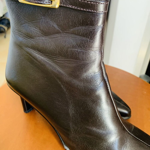 Laura Clément leather ankle boots size 37 like new, dark brown