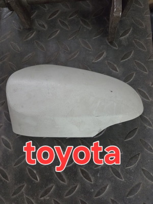 Toyota καπάκι καθρέφτη αυθεντικό λευκό σαν καινούργιο