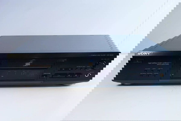 CD PLAYER SONY CDP-XE530