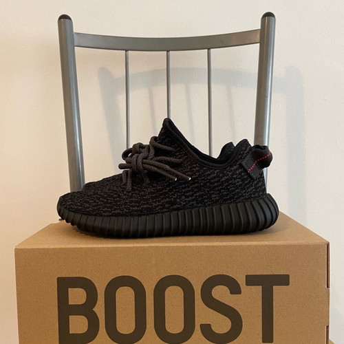 Adidas Yeezy Boost 350 V2 Pirate Black -  230,00 - Vendora.cy
