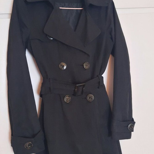 Black Benetton trench coat used, size 42 (S/M)