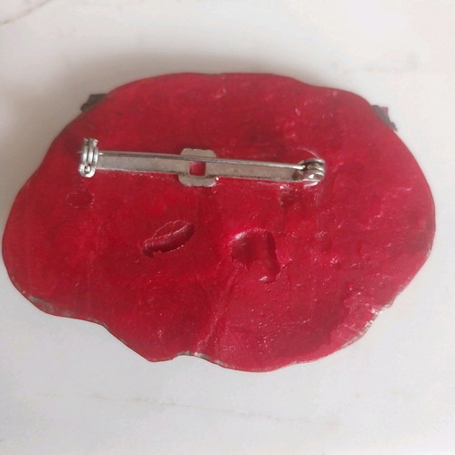 Handmade pin with exceptional design like new