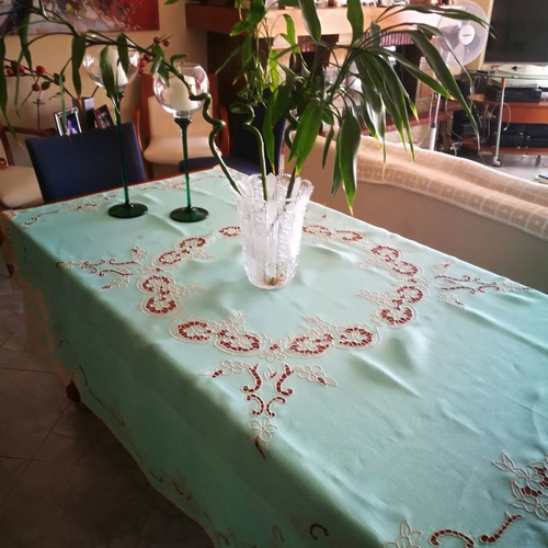 Vintage linen cutwork tablecloth handmade new veraman with knitted motifs