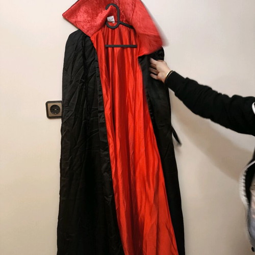 Dracula costume like new for 15 years old