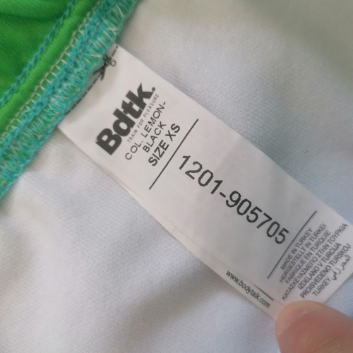 BodyTalk women's sports shorts XS-S, turquoise green animal print