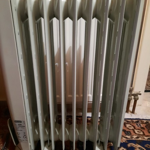Delonghi Hork KH 590920 oil radiator used, 9 fins, 2000W