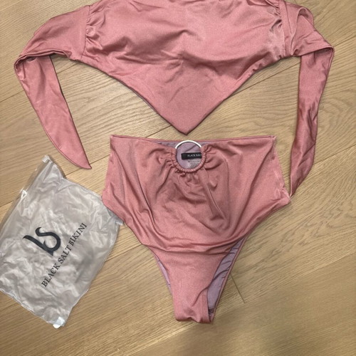 Black Salt strapless bikini like new, dusty pink, high waisted, size S