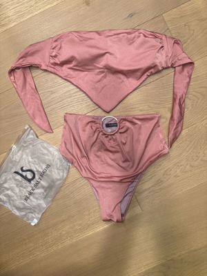 Black Salt strapless bikini like new, dusty pink, high waisted, size S