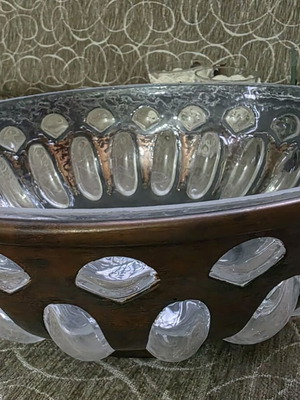 Large vintage bowl of bronze and glass like new