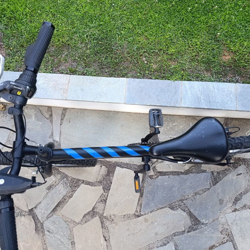 Bicycle used with 6 speeds, disc brakes, black city bike