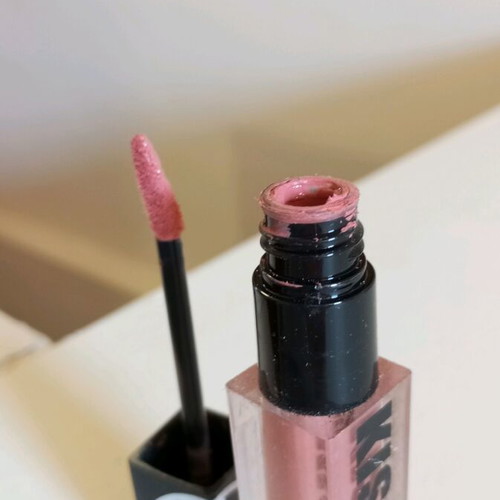 Lip gloss used
