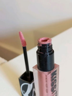 Lip gloss used