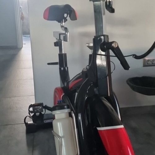 Stationary bike like new