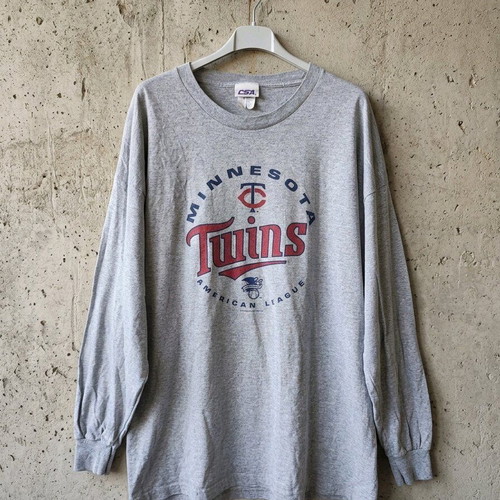 Minnesota Twins MLB 2007 sweatshirt like new, size 2XL