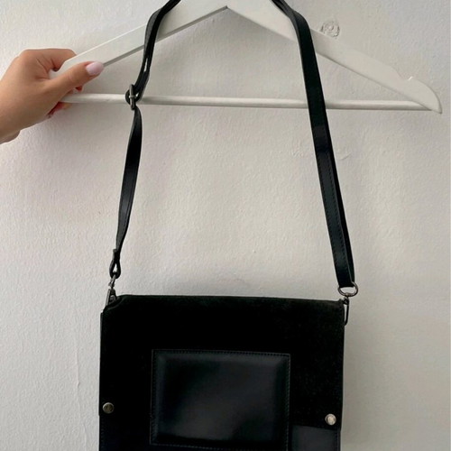 Boutique Black Shoulder Bag used, elegant and timeless