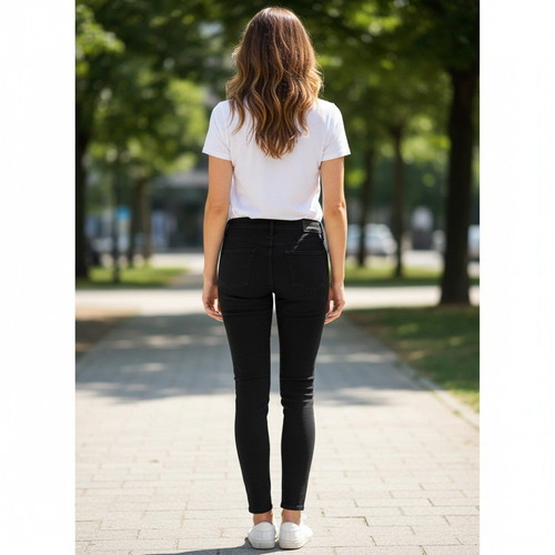 Burberry London England Skinny Low-Rise Black Jeans with Leather Patch W29