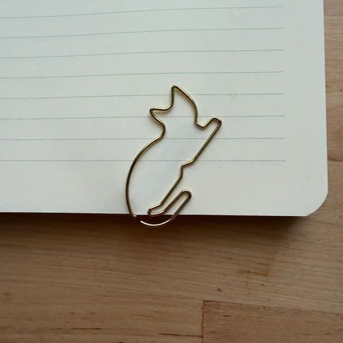 Cat paper clips set of 5 new, gold coloured wire