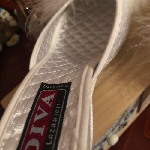 Bridal satin slippers new with feather pom-poms white size 39