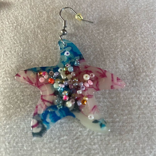 Handmade starfish earrings like new, multicolored