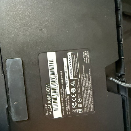 Razer Blackwidow Razer Green switched tactical and clicky keyboard new model like new