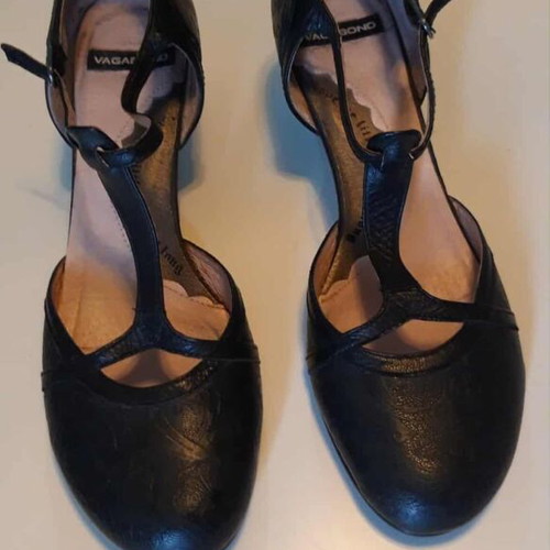 Vagabond T-strap shoes used, leather, size 39