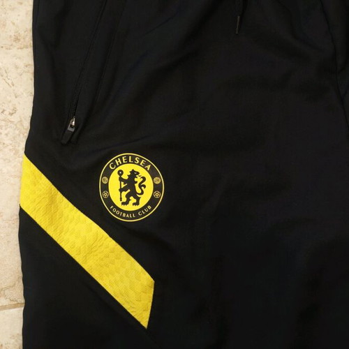 Chelsea Nike tracksuit size medium like new