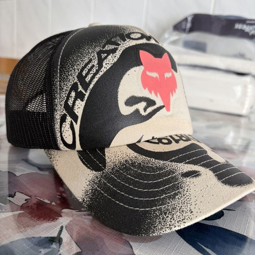 Fox Truck Hat like new, original design