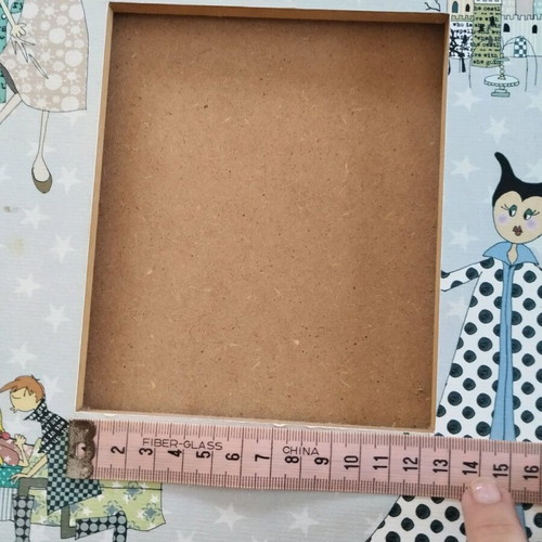 Luxury children's frame like new, missing glass