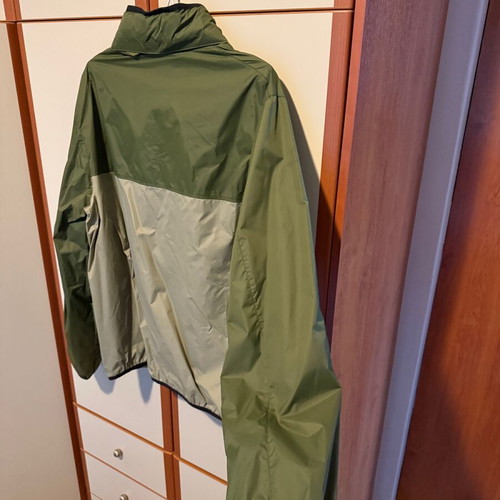 Napapijri Windbreaker size L like new, green